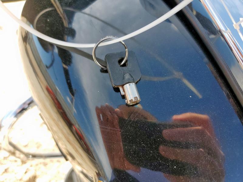 2013 HARLEY-DAVIDSON FLHX STREE 1HD1KBM19DB692264