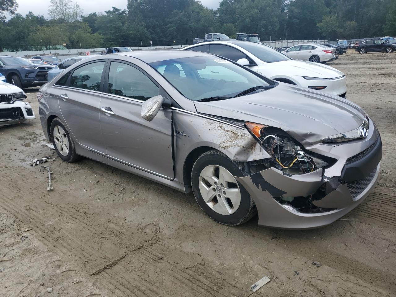 HYUNDAI SONATA HYBRID