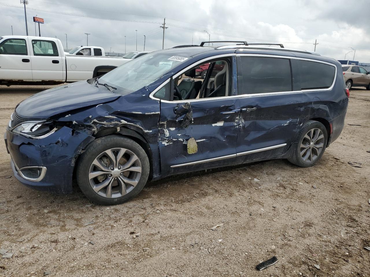 Lot #3278780614 2019 CHRYSLER PACIFICA L