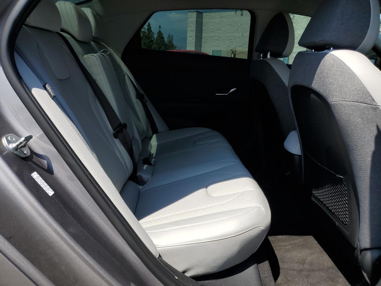 HYUNDAI ELANTRA LIMITED