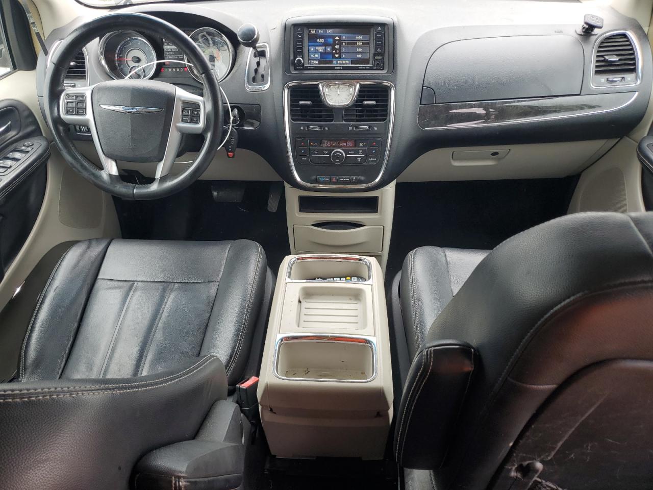 CHRYSLER TOWN & COUNTRY TOURING