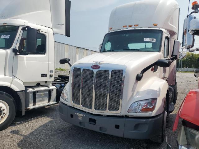 PETERBILT TRACTOR 579 2019 white  diesel 1XPBA48X9KD622086 photo #3