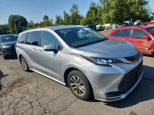 2022 TOYOTA SIENNA LE - 5TDBSKFC0NS050319