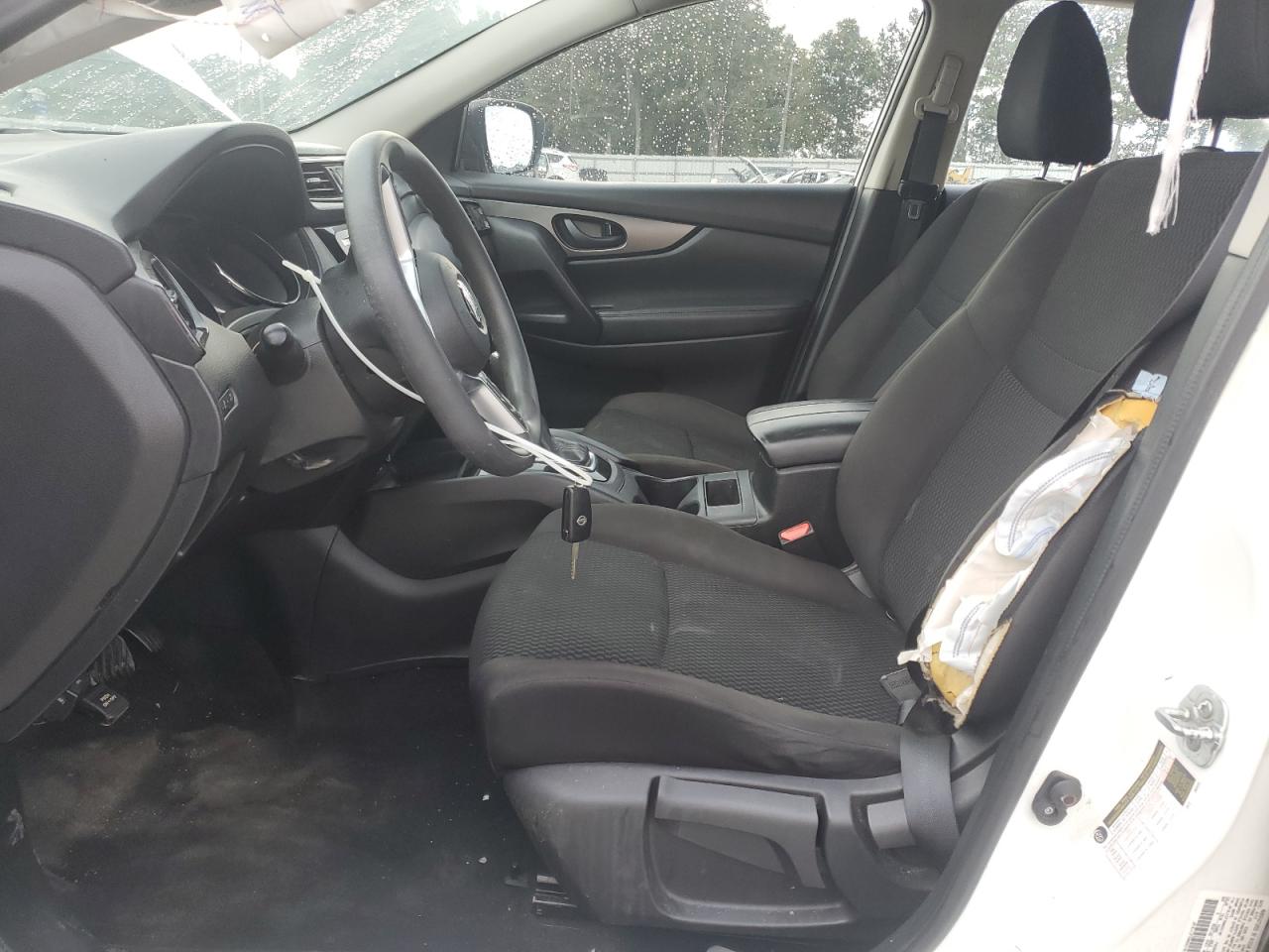 NISSAN ROGUE SPORT S