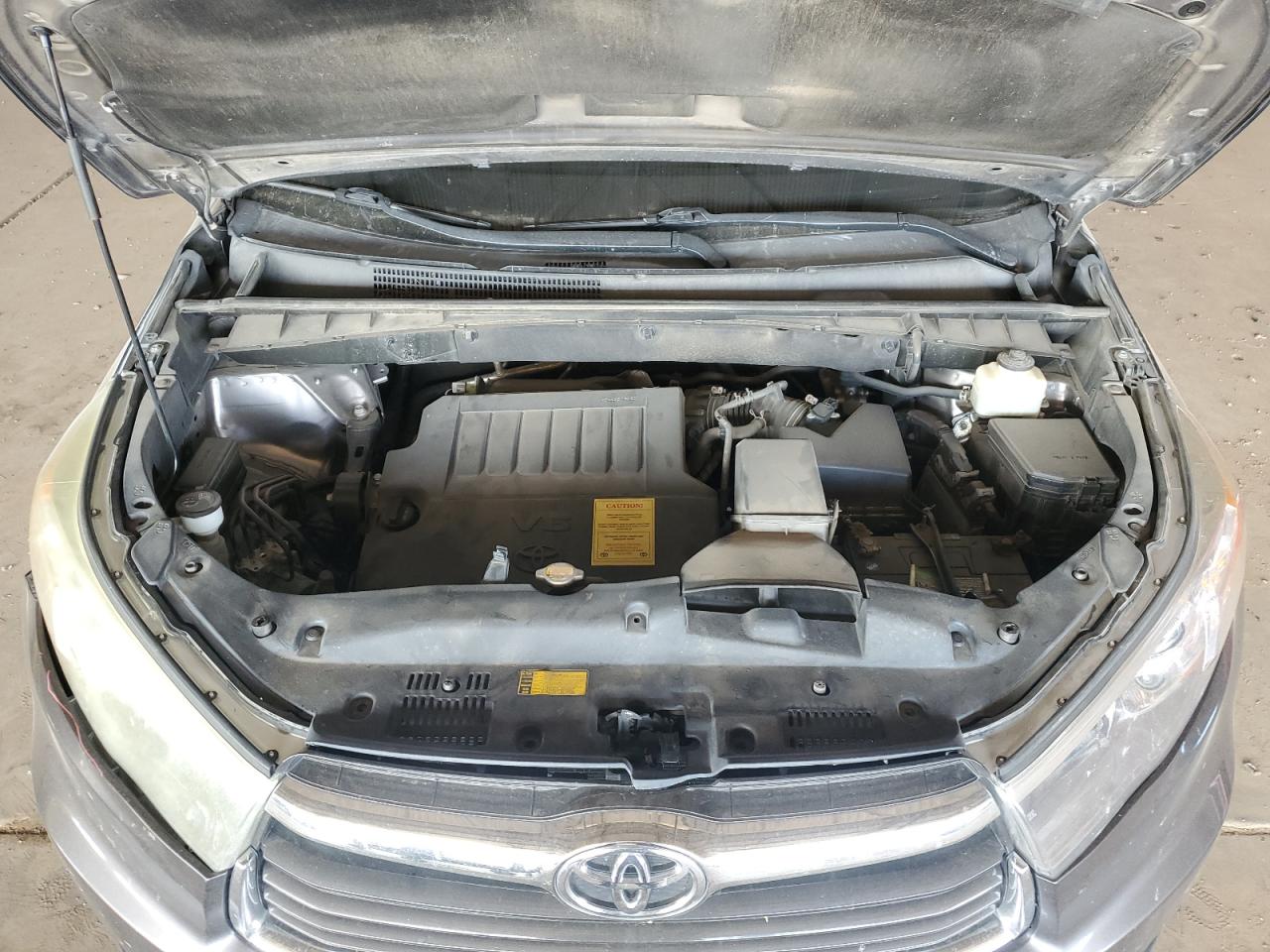 TOYOTA HIGHLANDER LE