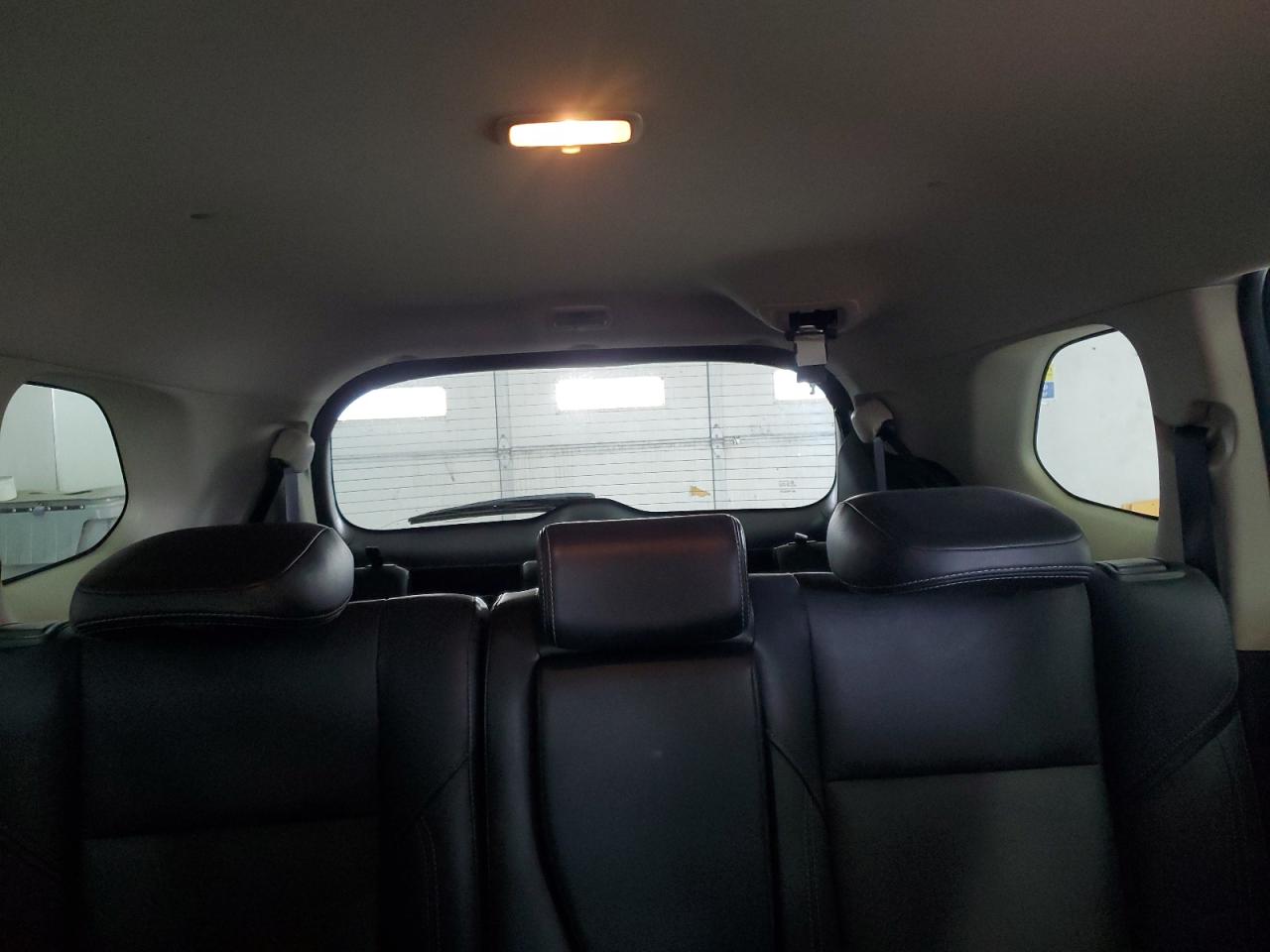 MITSUBISHI OUTLANDER SE