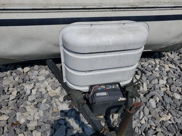 2004 WILDWOOD SURVEYOR #3236846379