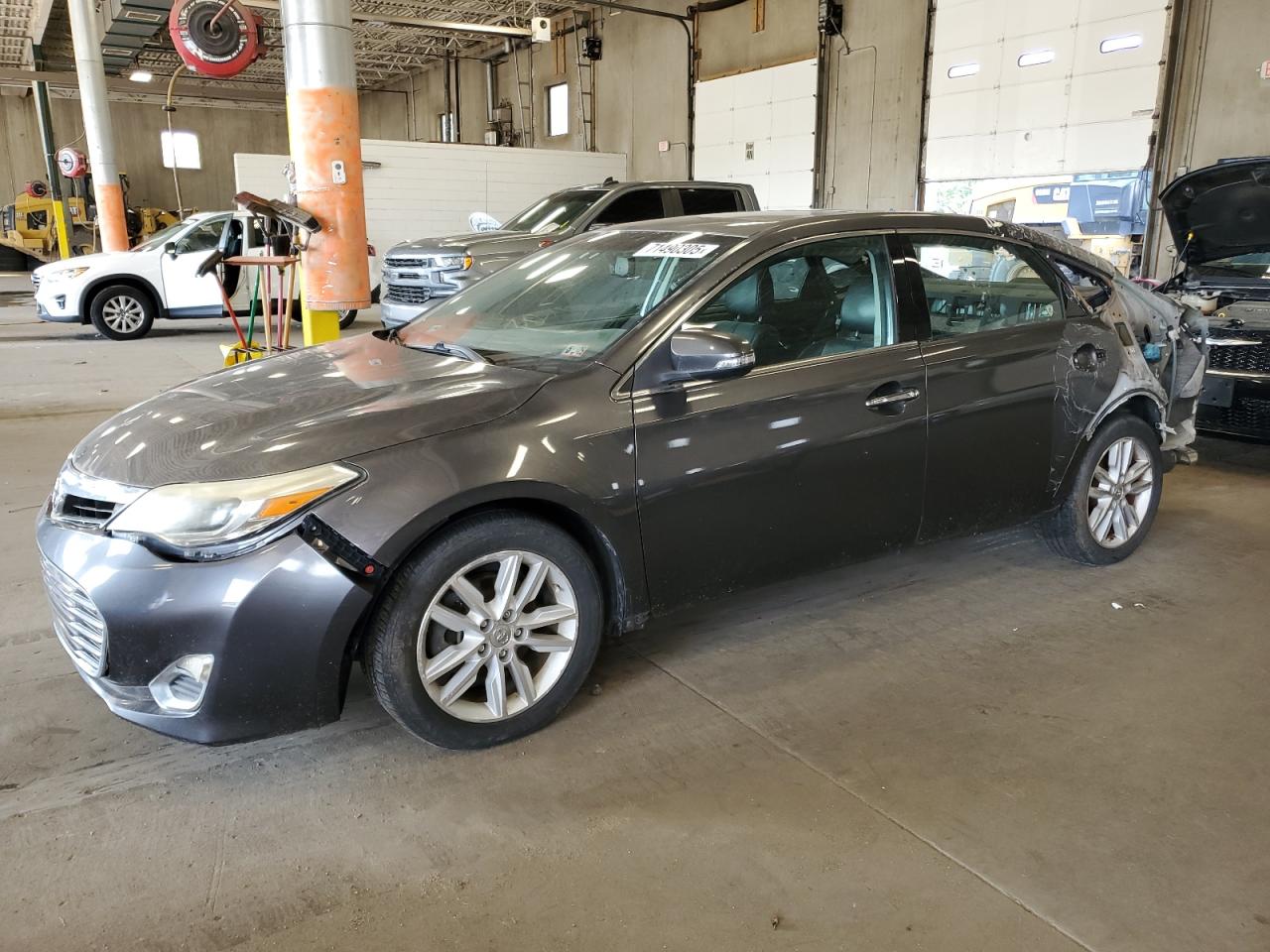 TOYOTA AVALON BASE