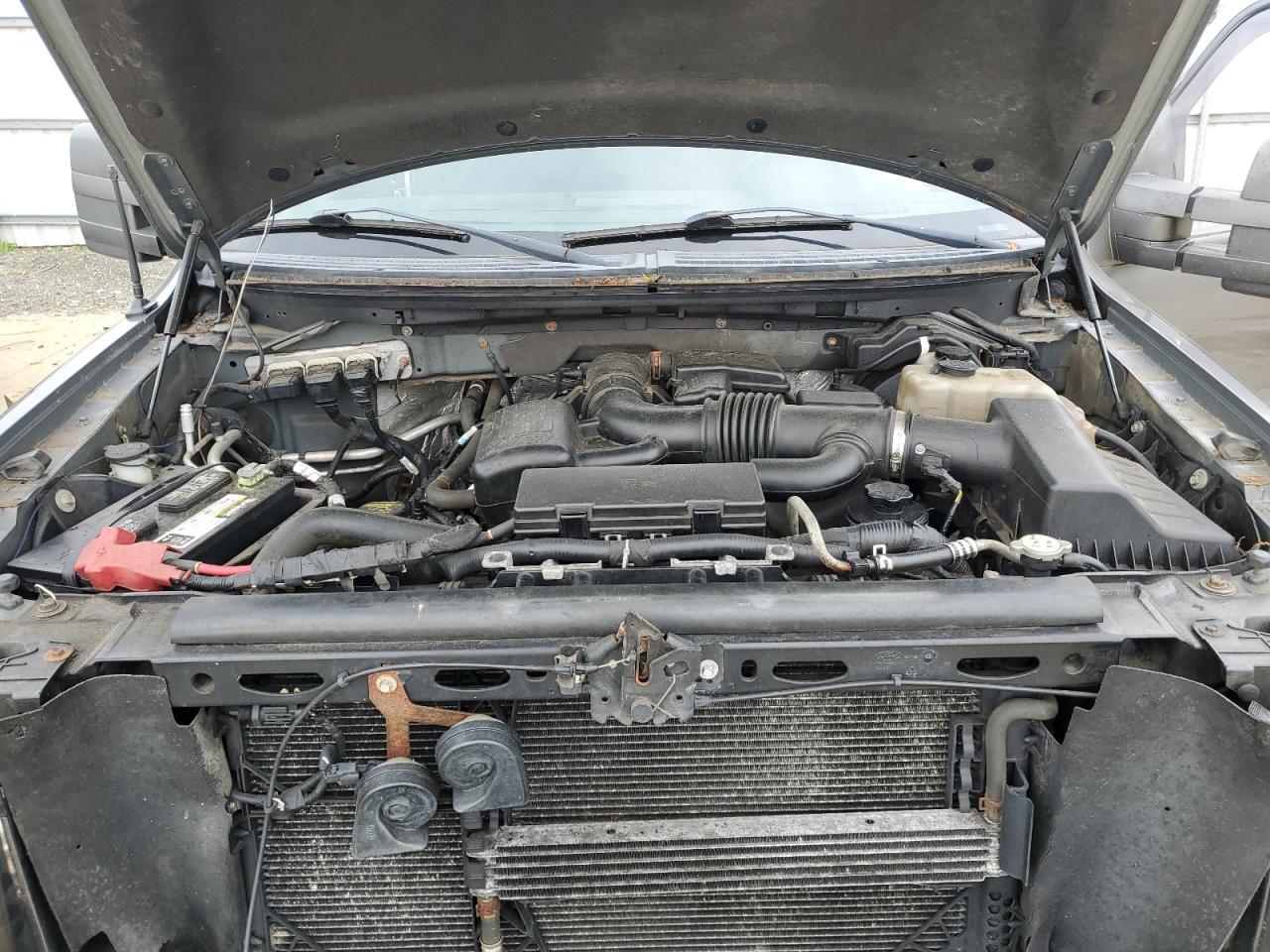 FORD F-150 SUPER CAB