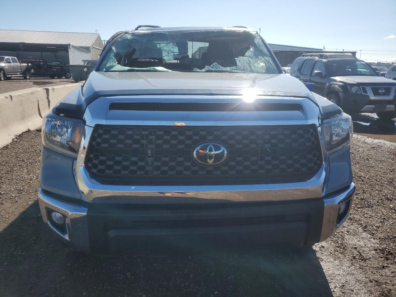 TOYOTA TUNDRA CREWMAX SR5