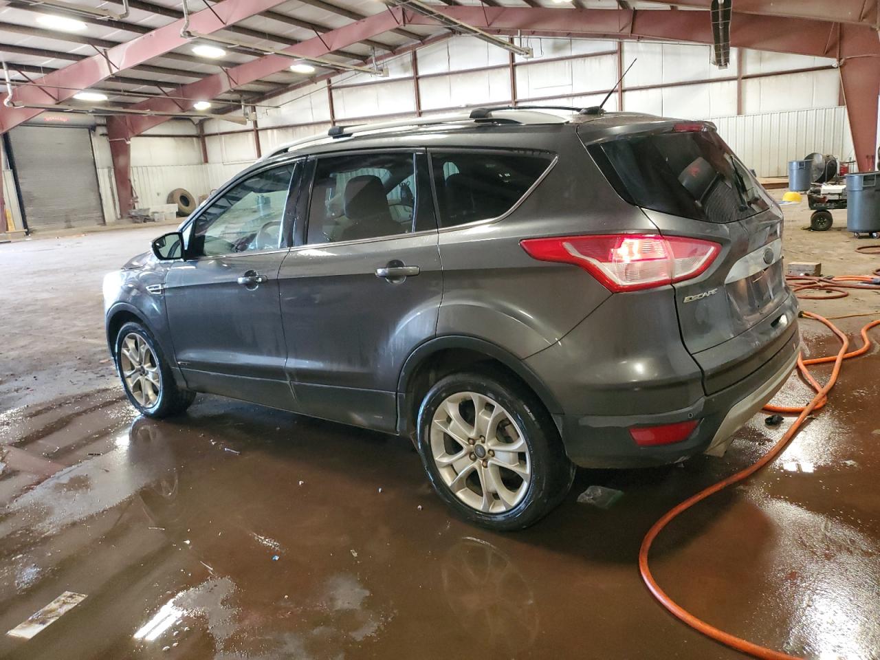 FORD ESCAPE TITANIUM