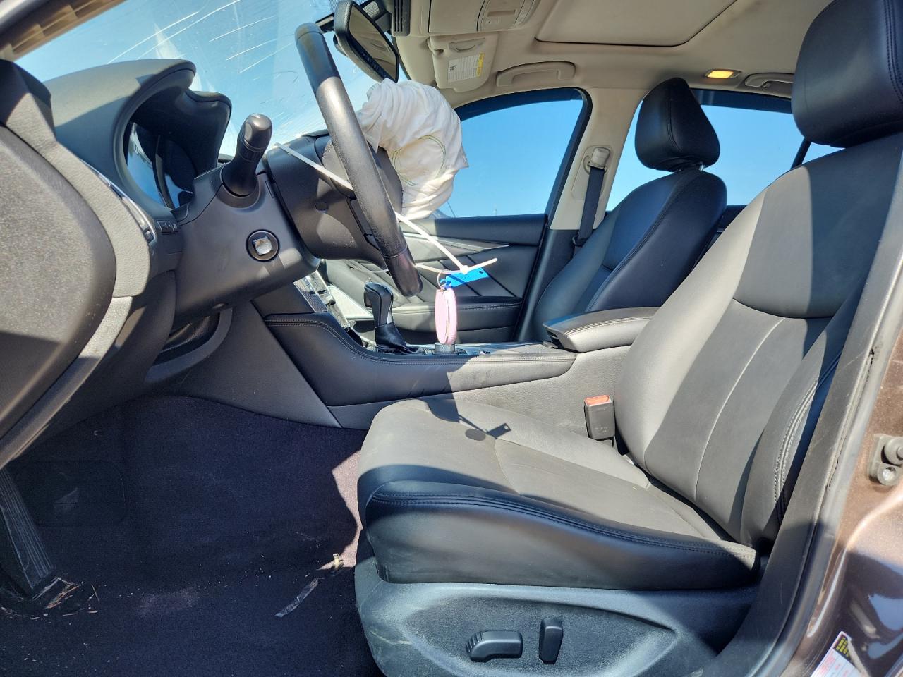 INFINITI Q50 PREMIUM