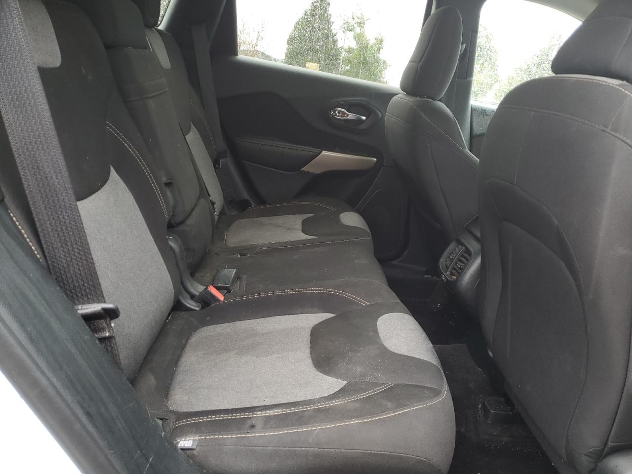 JEEP GRAND CHEROKEE SPORT