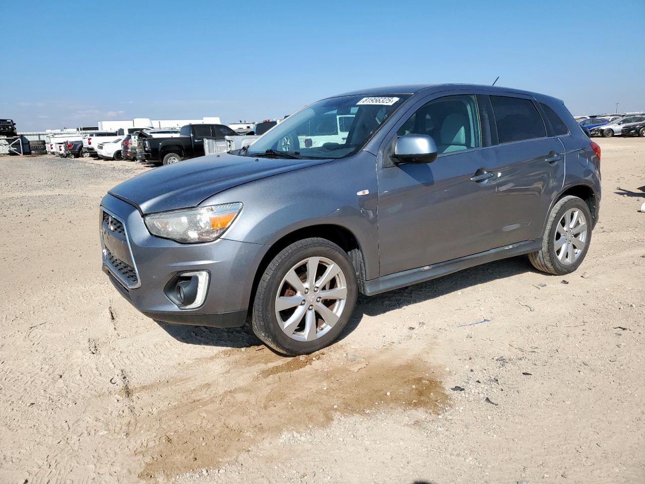 MITSUBISHI OUTLANDER SE