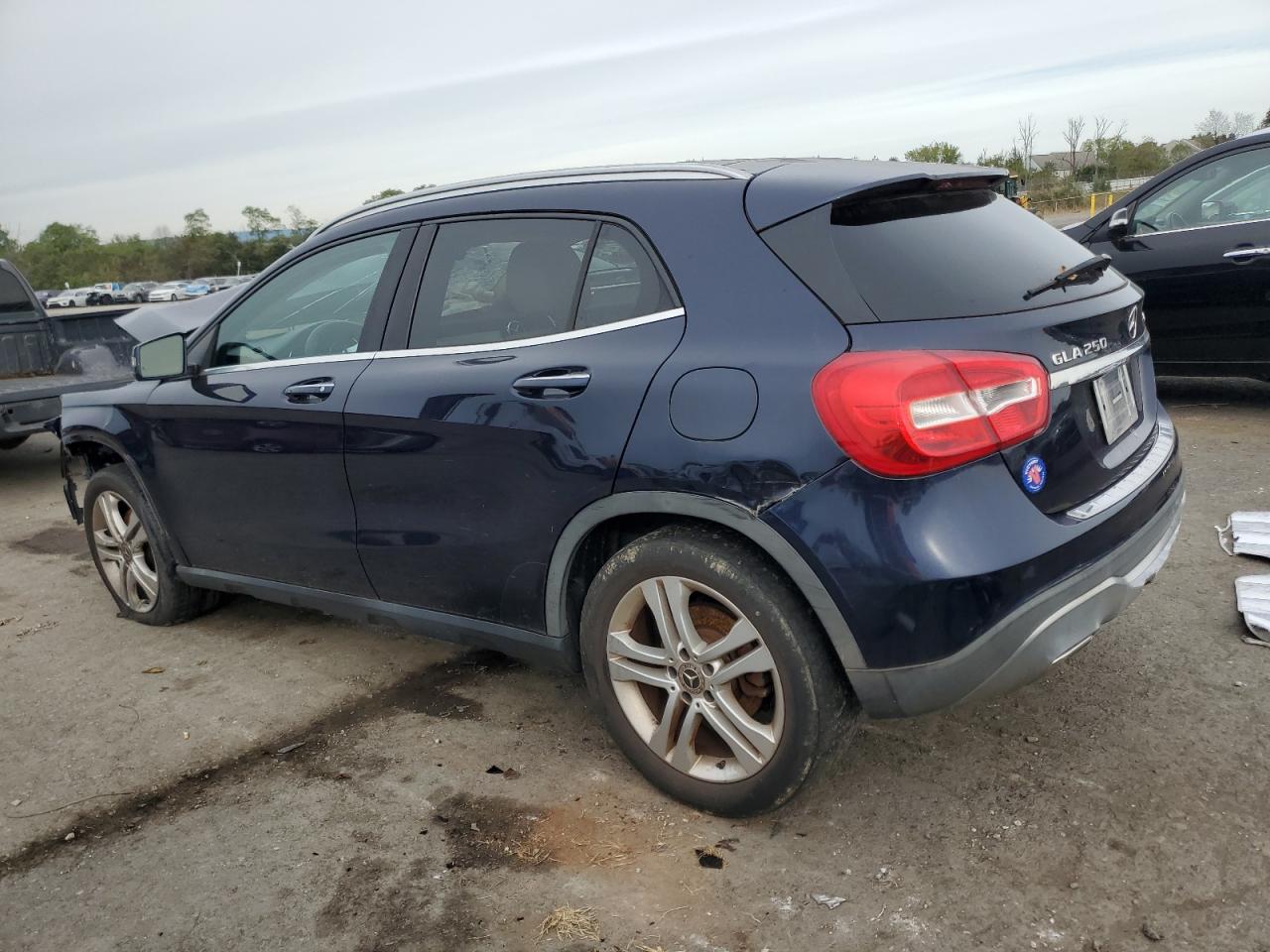 MERCEDES-BENZ GLA-CLASS 250 4MATIC