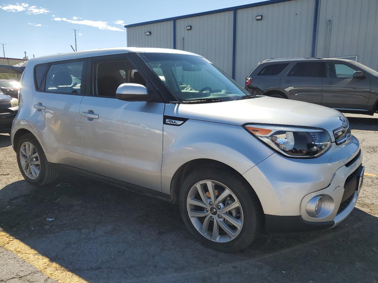 KIA SOUL +
