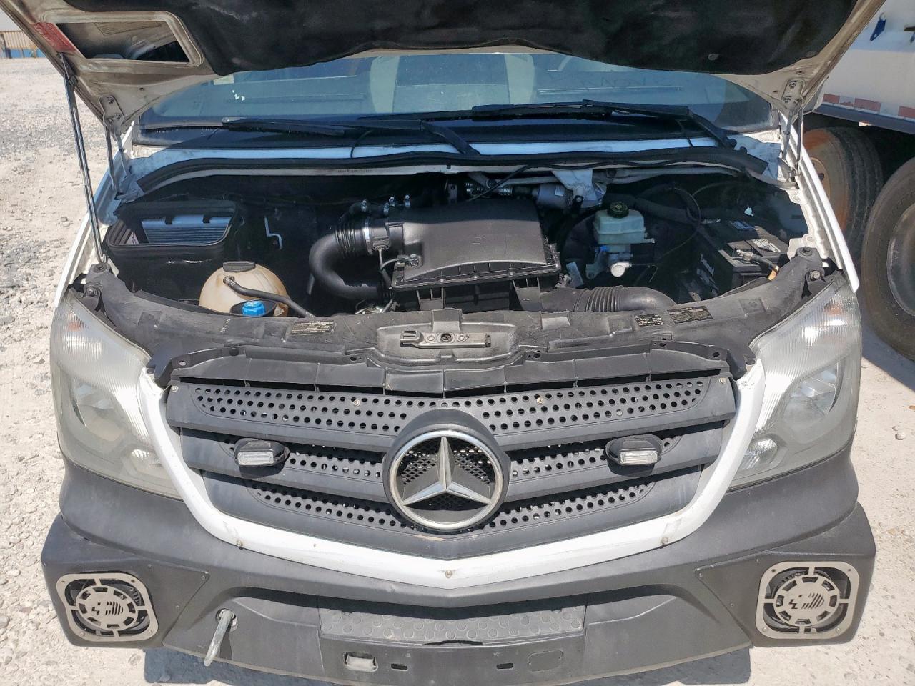 MERCEDES-BENZ SPRINTER 2500