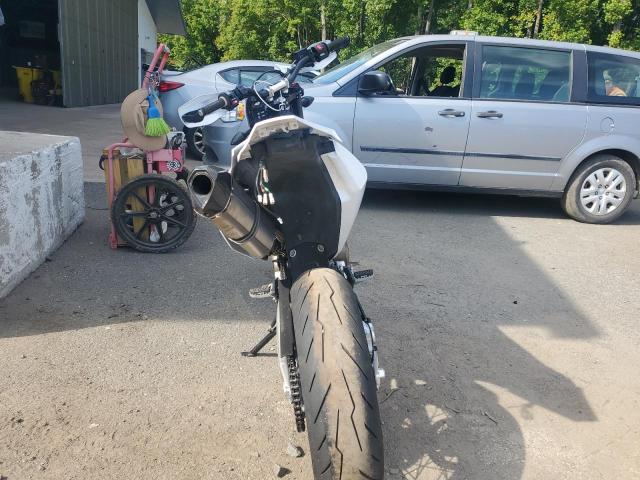 2022 HUSQVARNA SUPERMOTO 701 - VBKUSV402NM736312