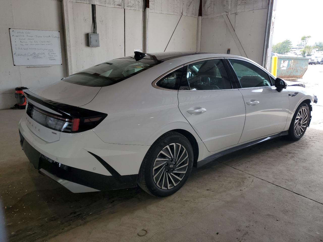 HYUNDAI SONATA HYBRID