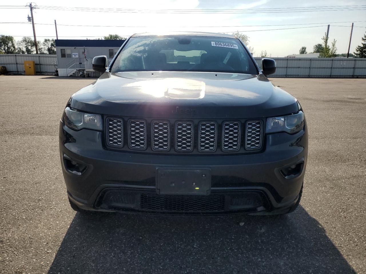 JEEP GRAND CHEROKEE LAREDO