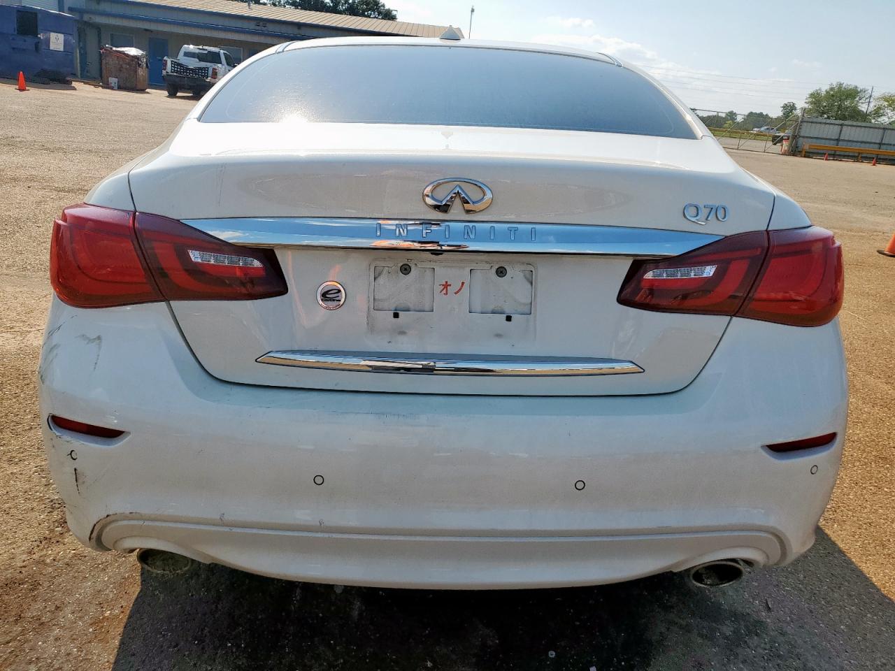 INFINITI Q70 3.7 LUXE