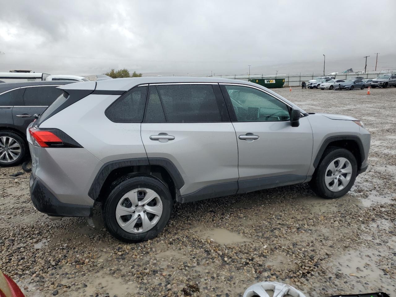 TOYOTA RAV4 LE
