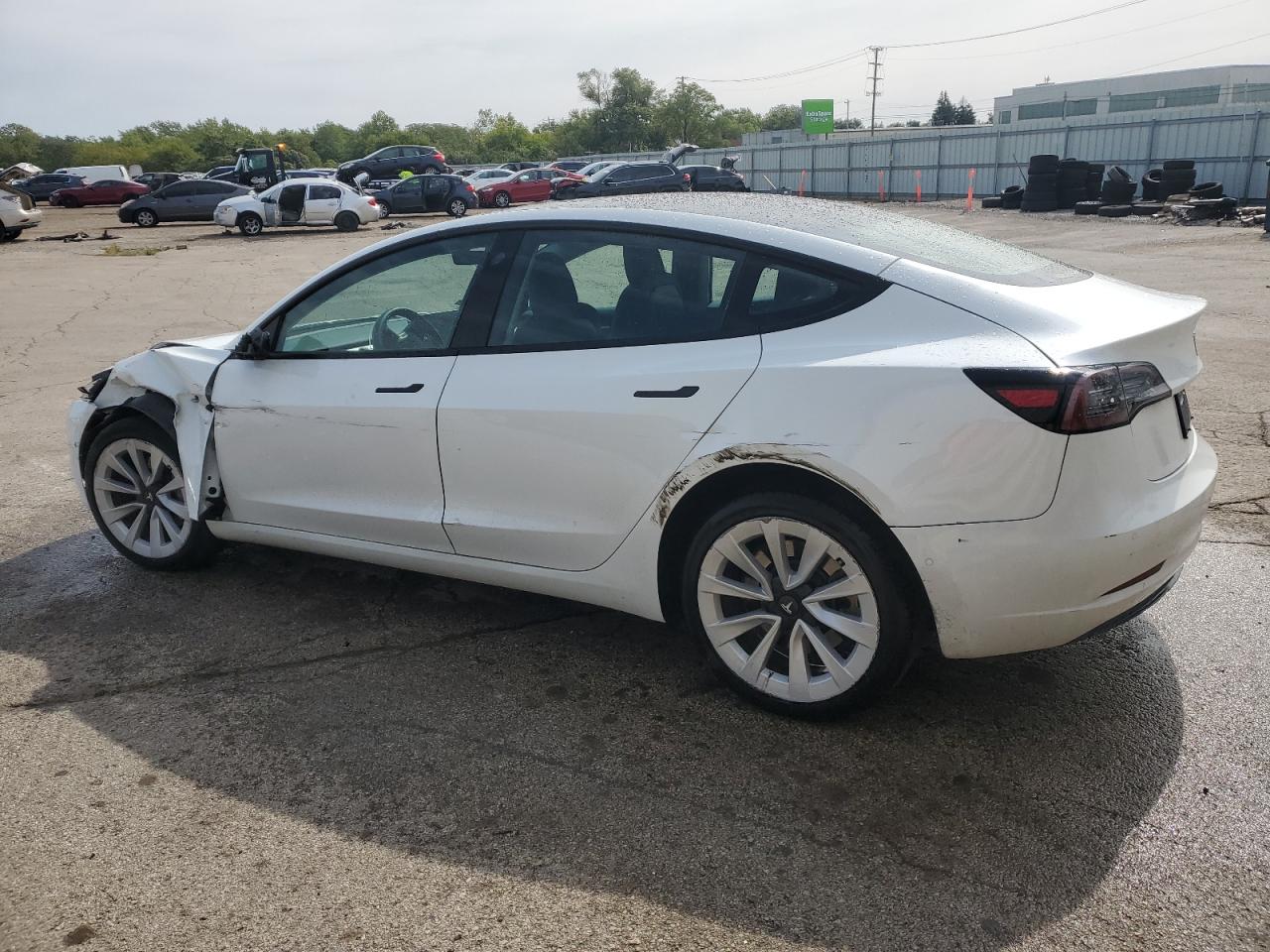 TESLA MODEL 3