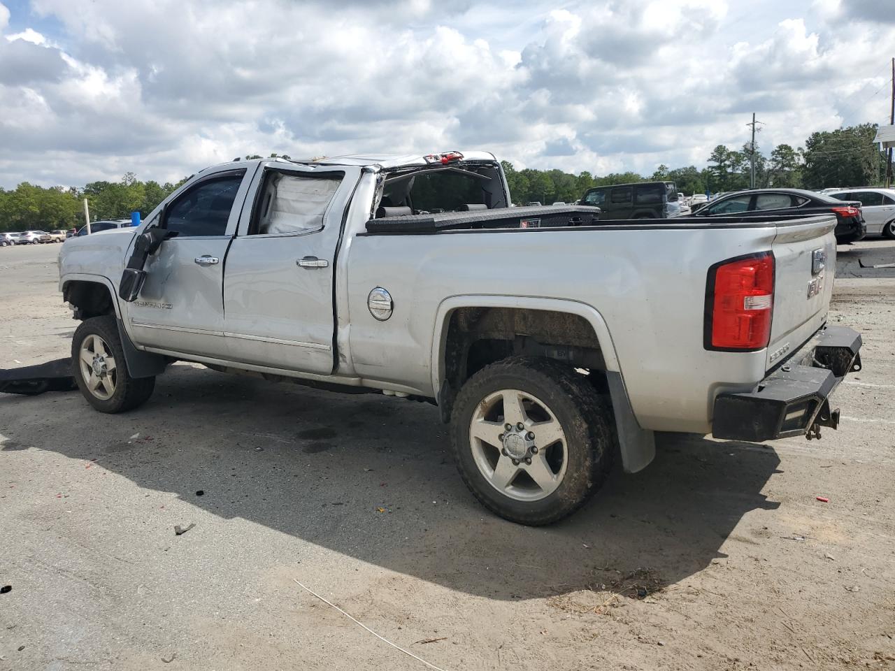 GMC SIERRA K2500 DENALI