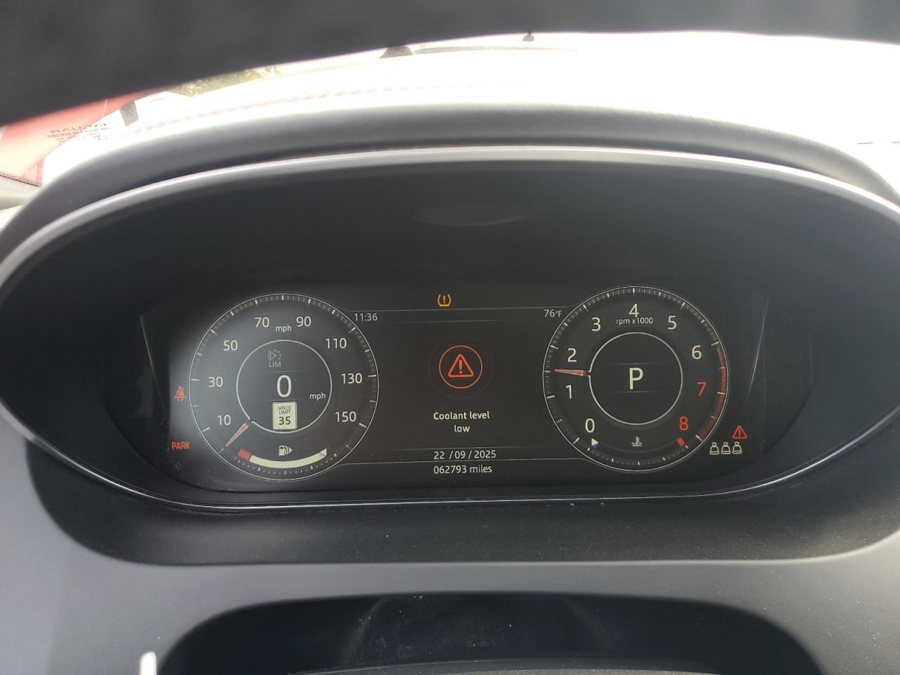 JAGUAR E-TYPE CHECKERED FLAG