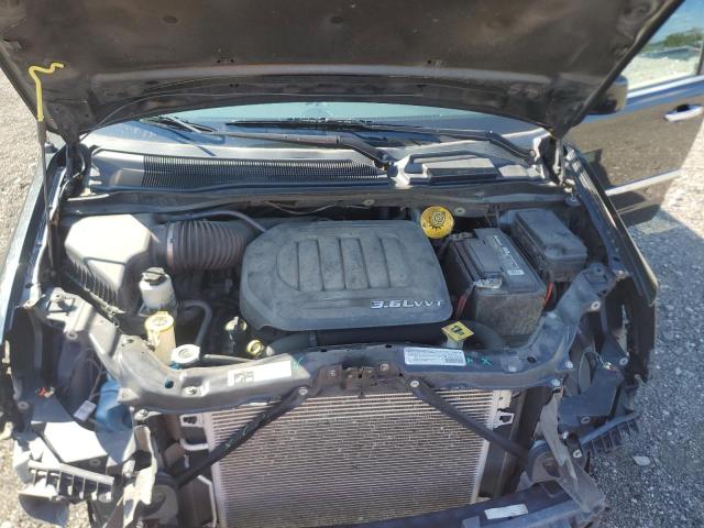 2015 CHRYSLER TOWN & COU 2C4RC1BG6FR602379