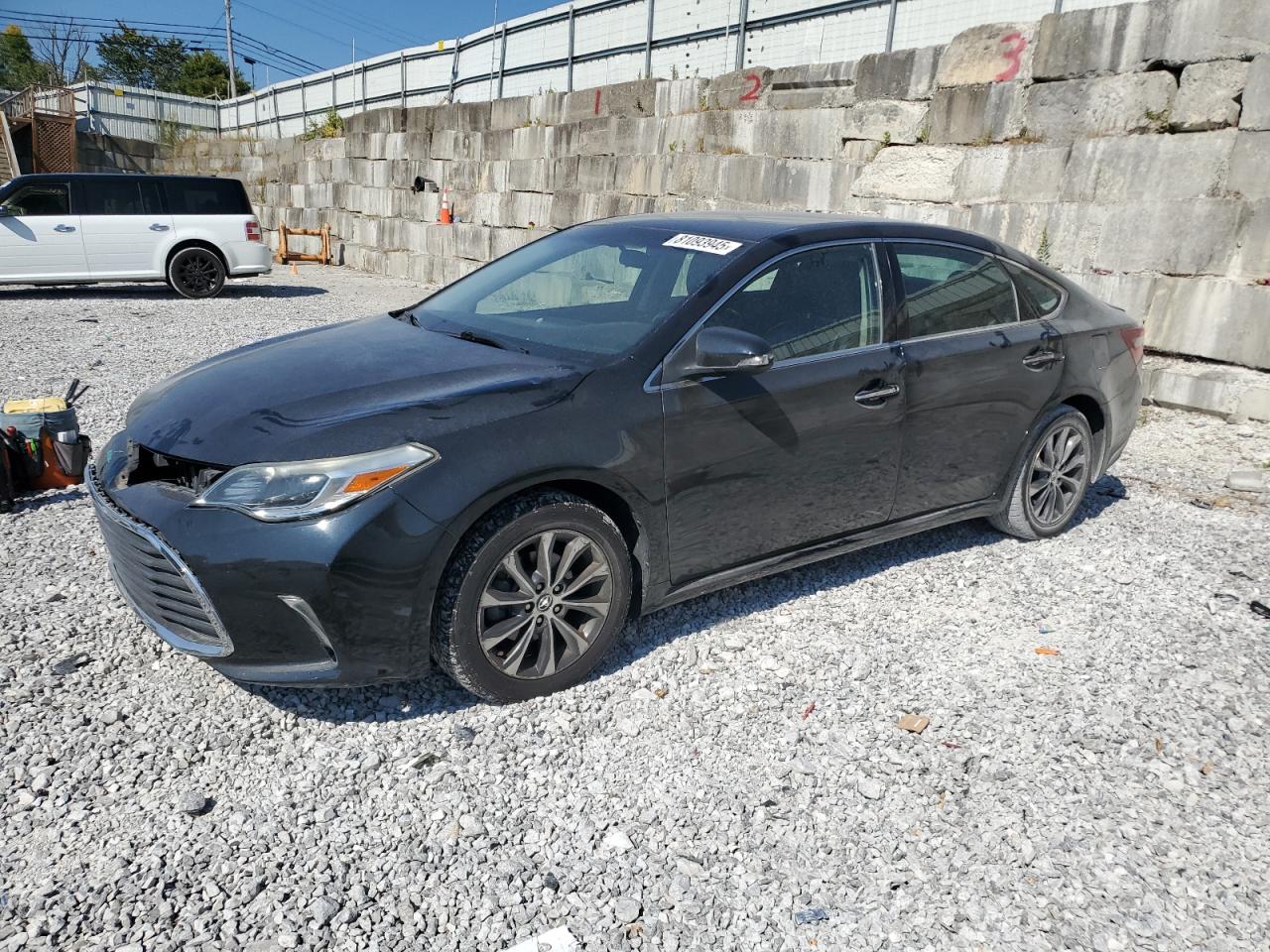 TOYOTA AVALON XLE