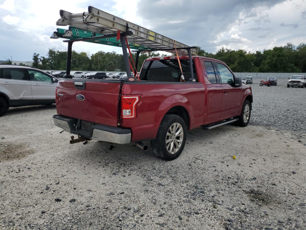 FORD F-150 SUPER CAB