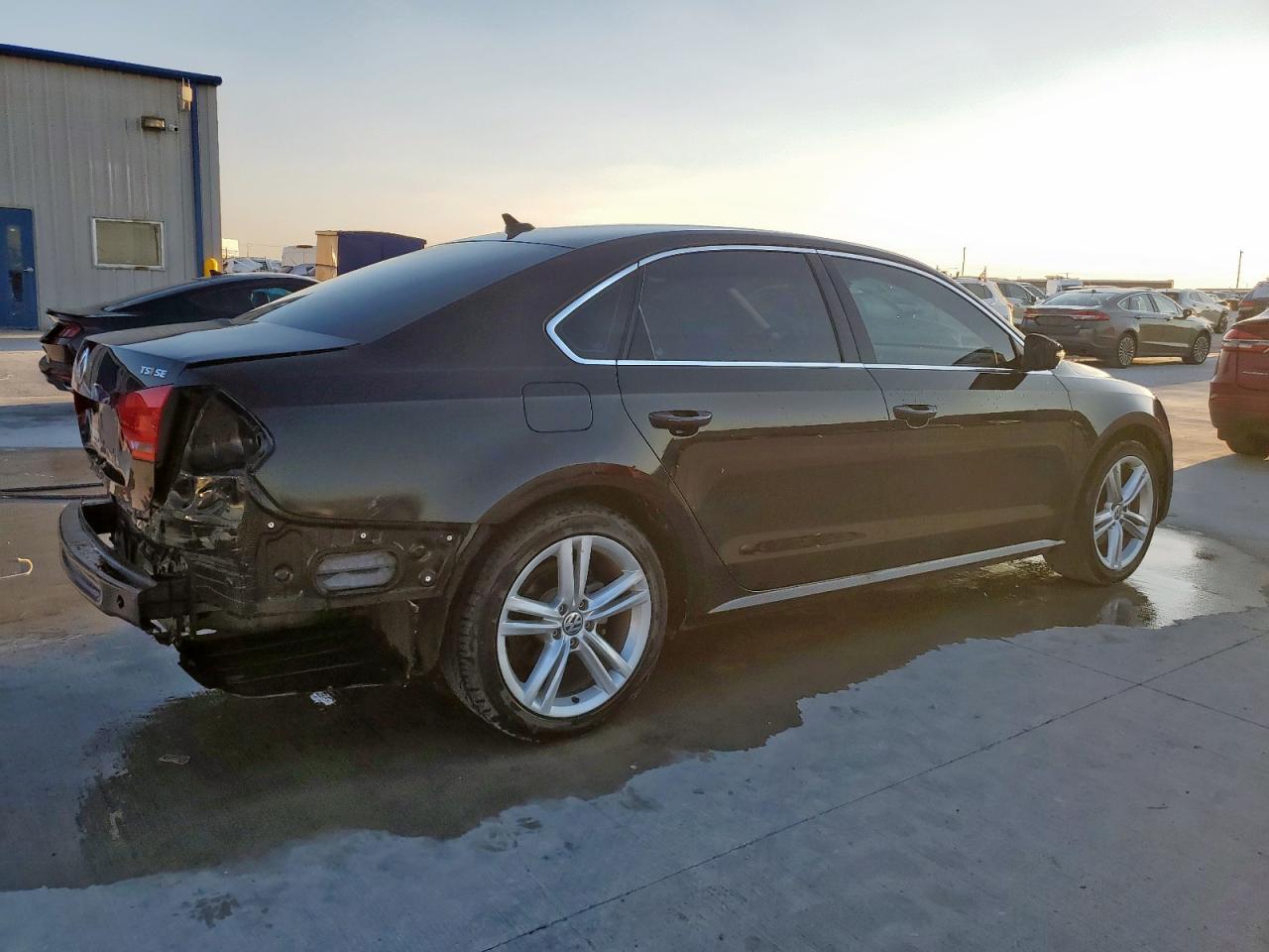 VOLKSWAGEN PASSAT SE