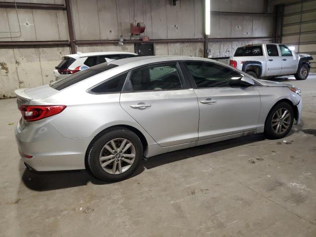 2015 HYUNDAI SONATA SE 5NPE24AF3FH204359