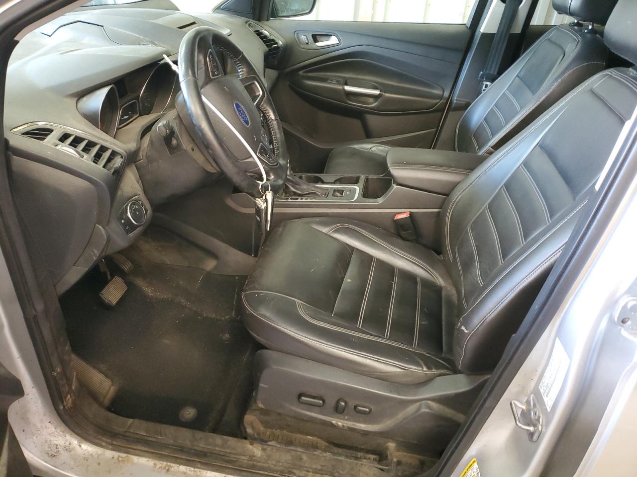 FORD ESCAPE TITANIUM