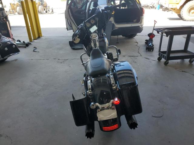 2019 HARLEY-DAVIDSON FLHX 1HD1KBC18KB684574