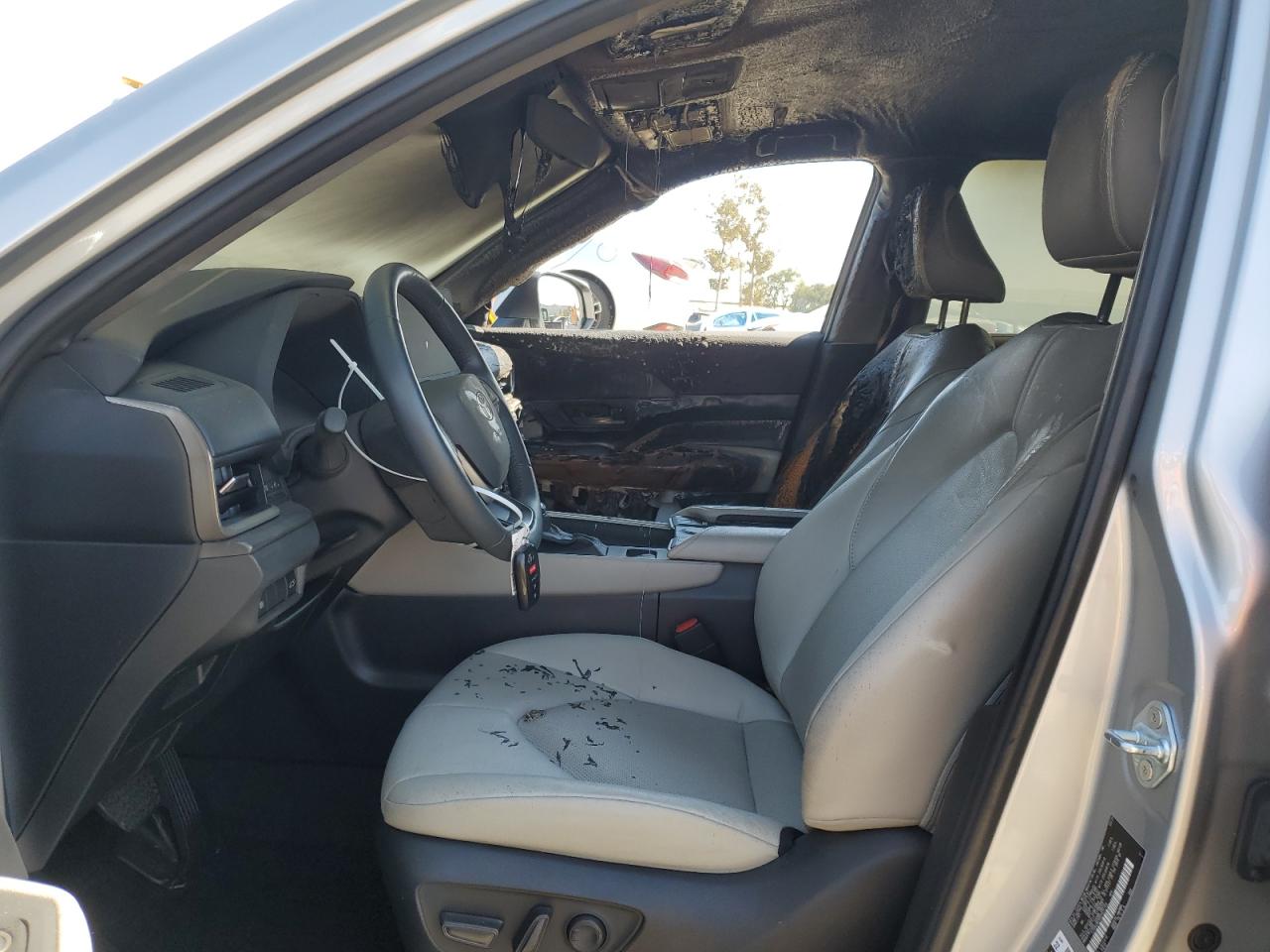 TOYOTA HIGHLANDER XLE