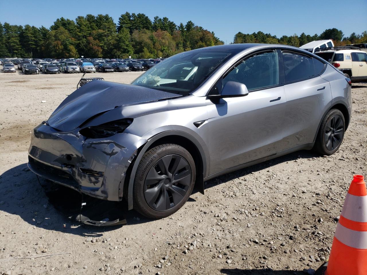 TESLA MODEL Y