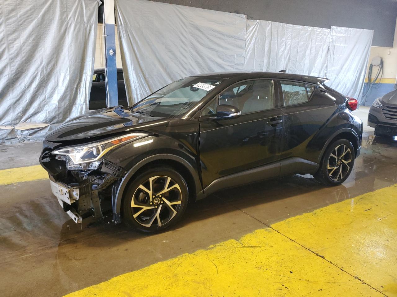TOYOTA C-HR XLE
