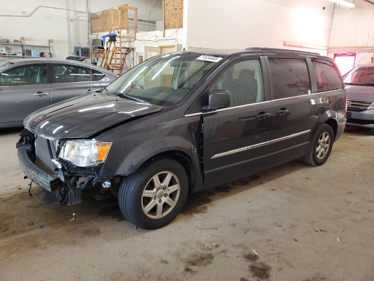 CHRYSLER TOWN & COUNTRY TOURING