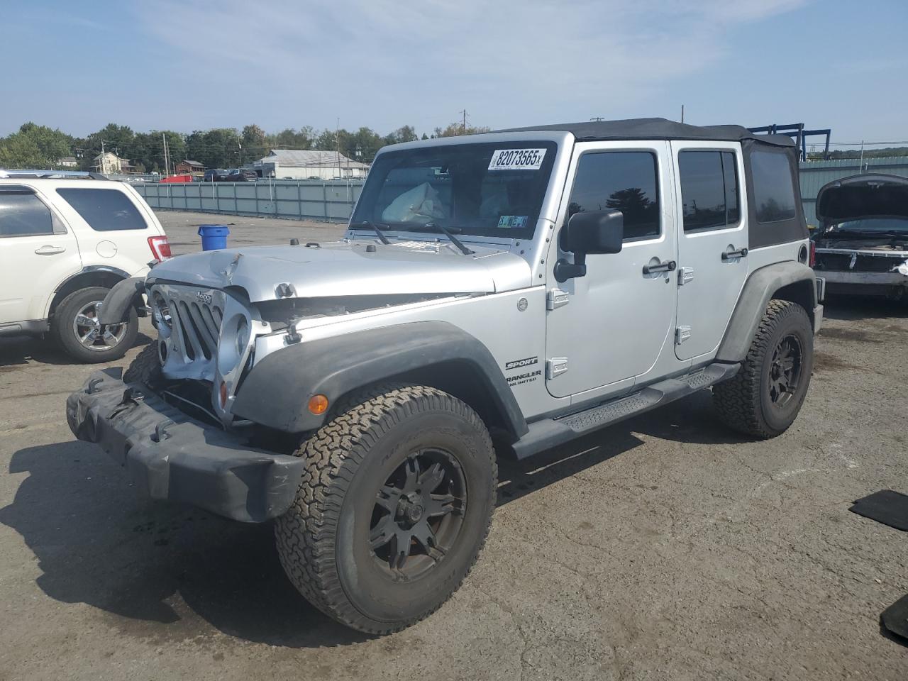  Salvage Jeep Wrangler
