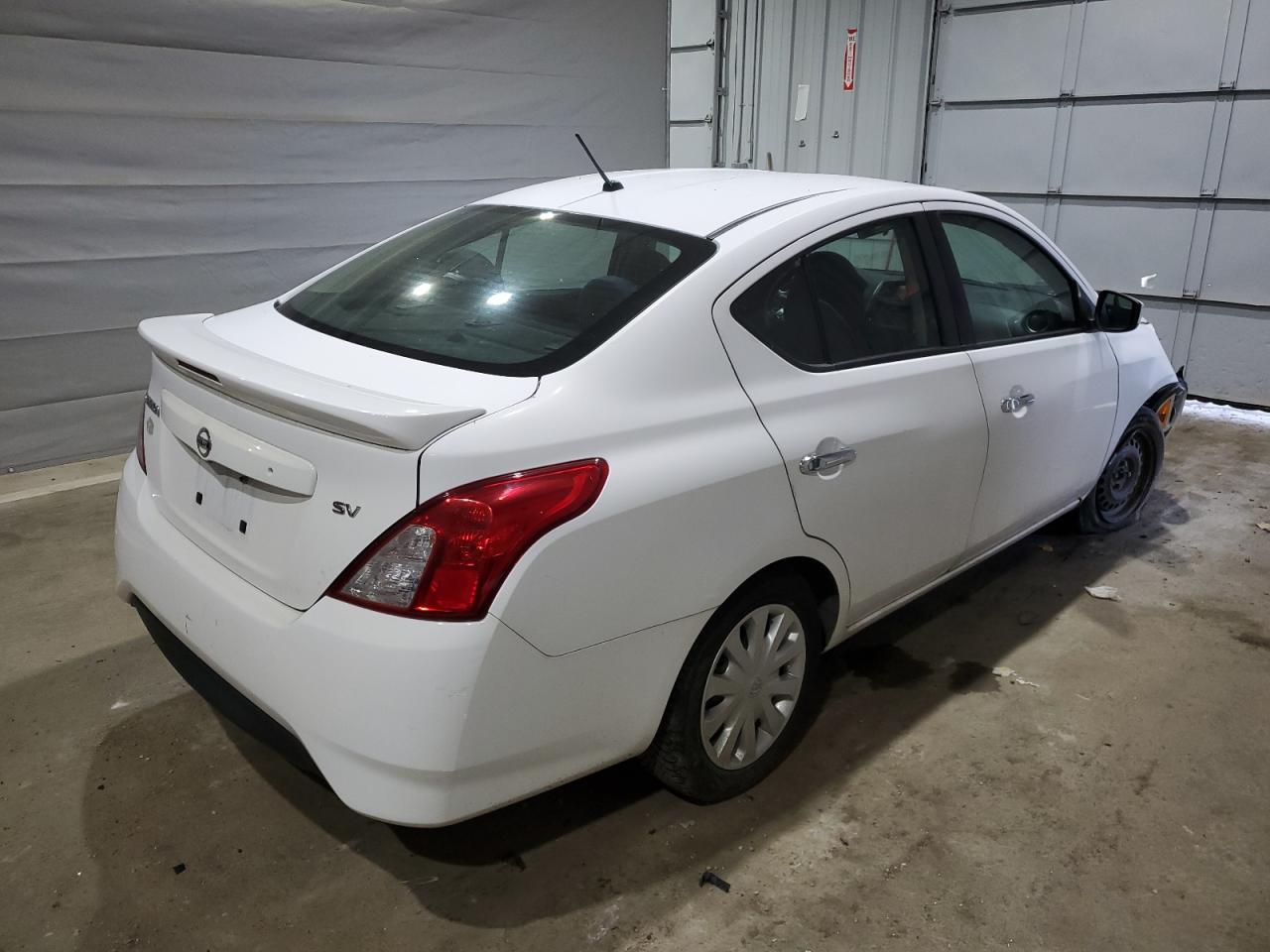 NISSAN VERSA S