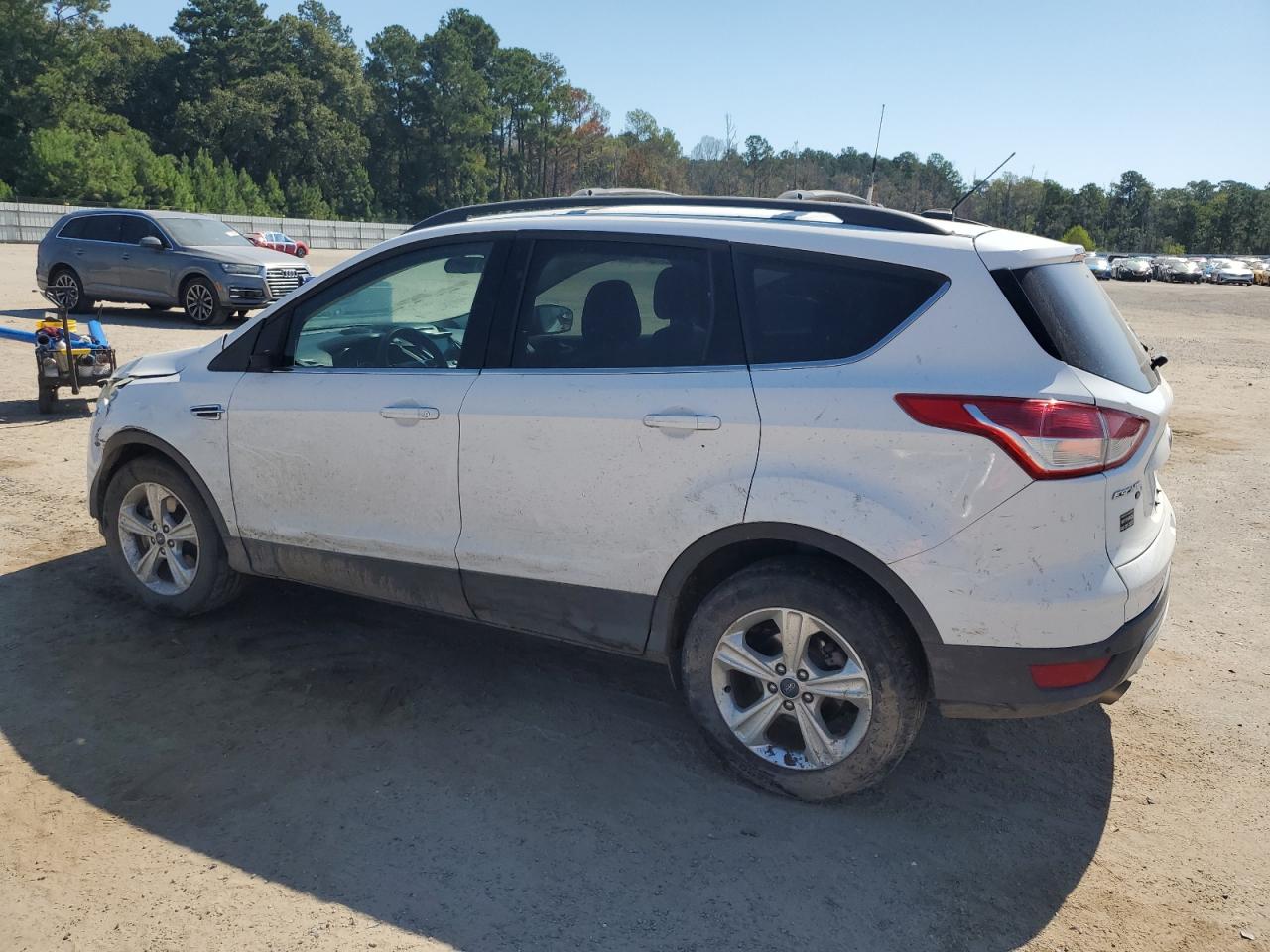 FORD ESCAPE SE
