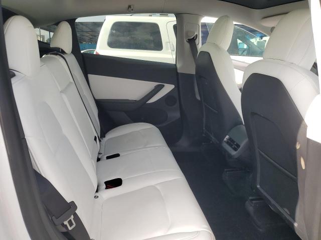 2022 TESLA MODEL Y 7SAYGDEE0NF362688