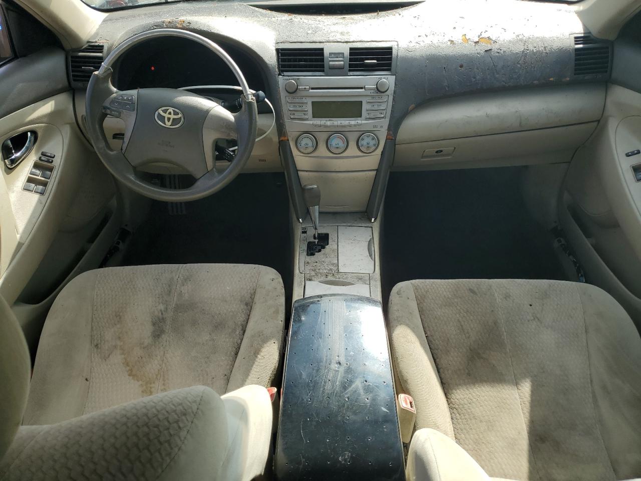 TOYOTA CAMRY BASE