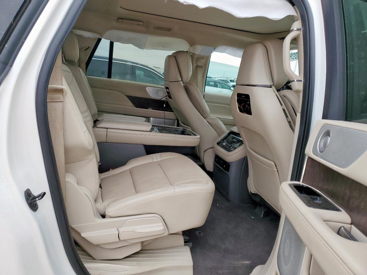 LINCOLN NAVIGATOR L RESERVE