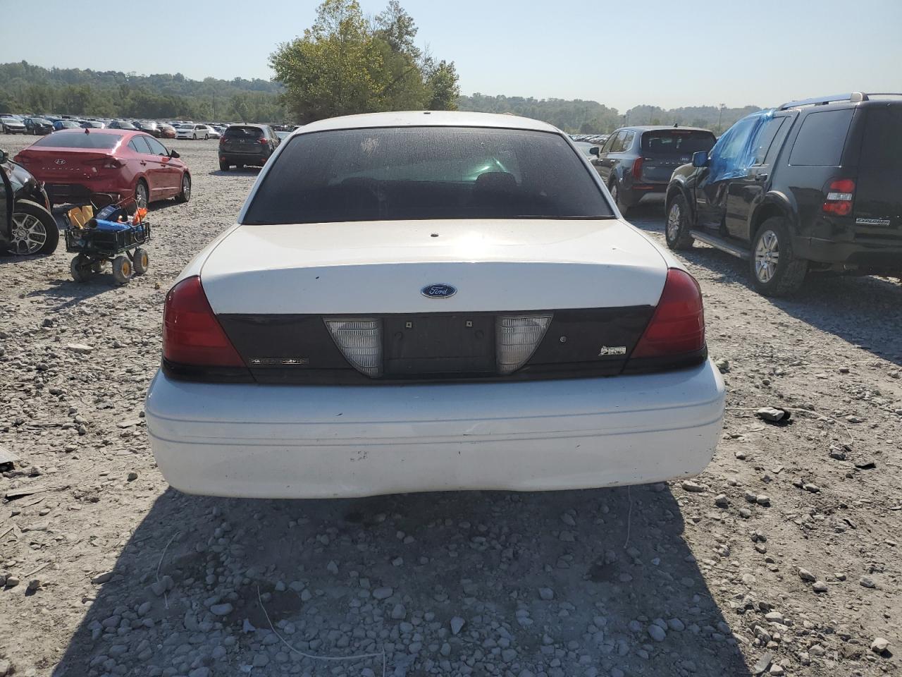 FORD CROWN VICTORIA POLICE INTERCEPTOR
