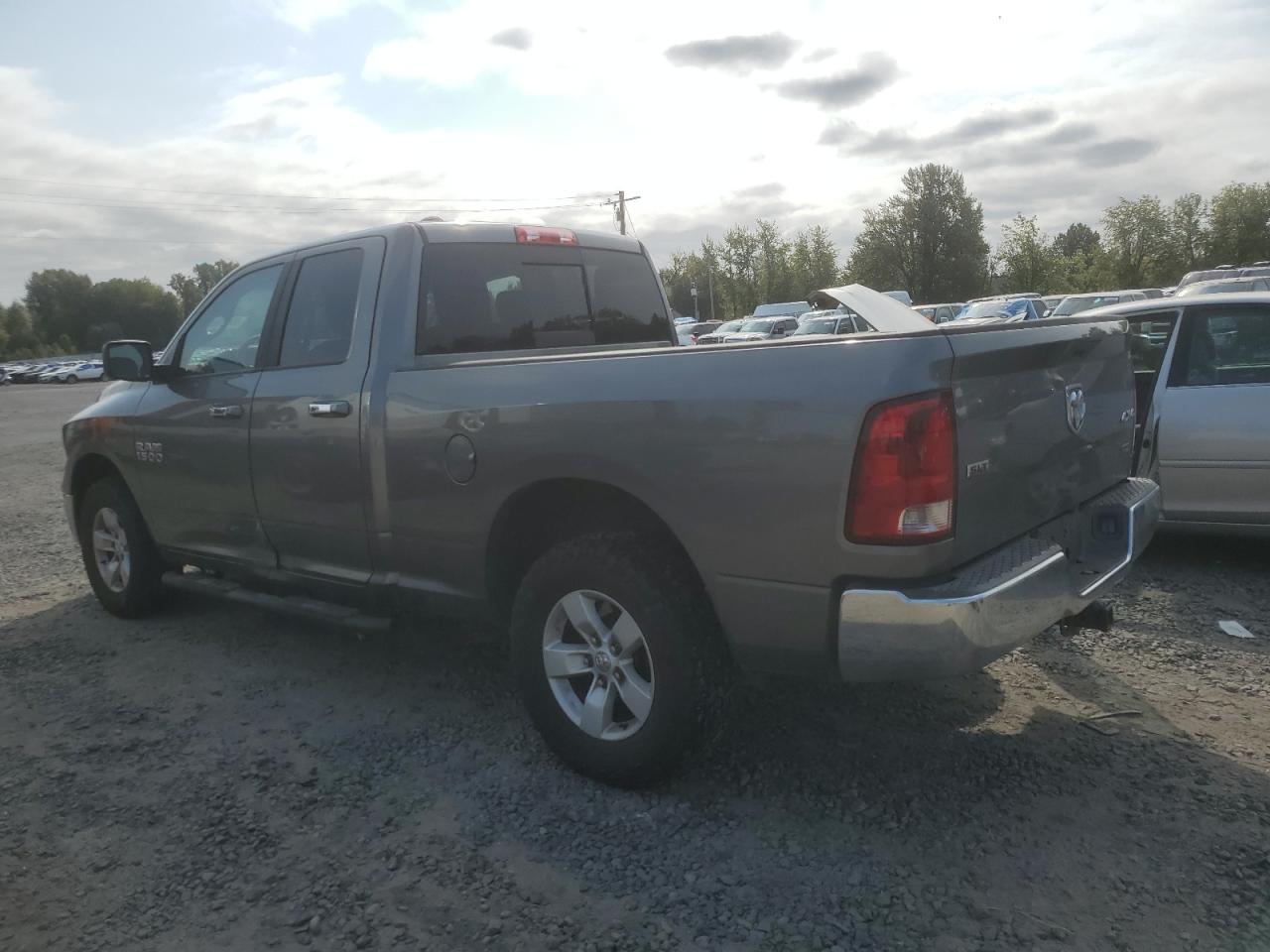 RAM 1500 SLT