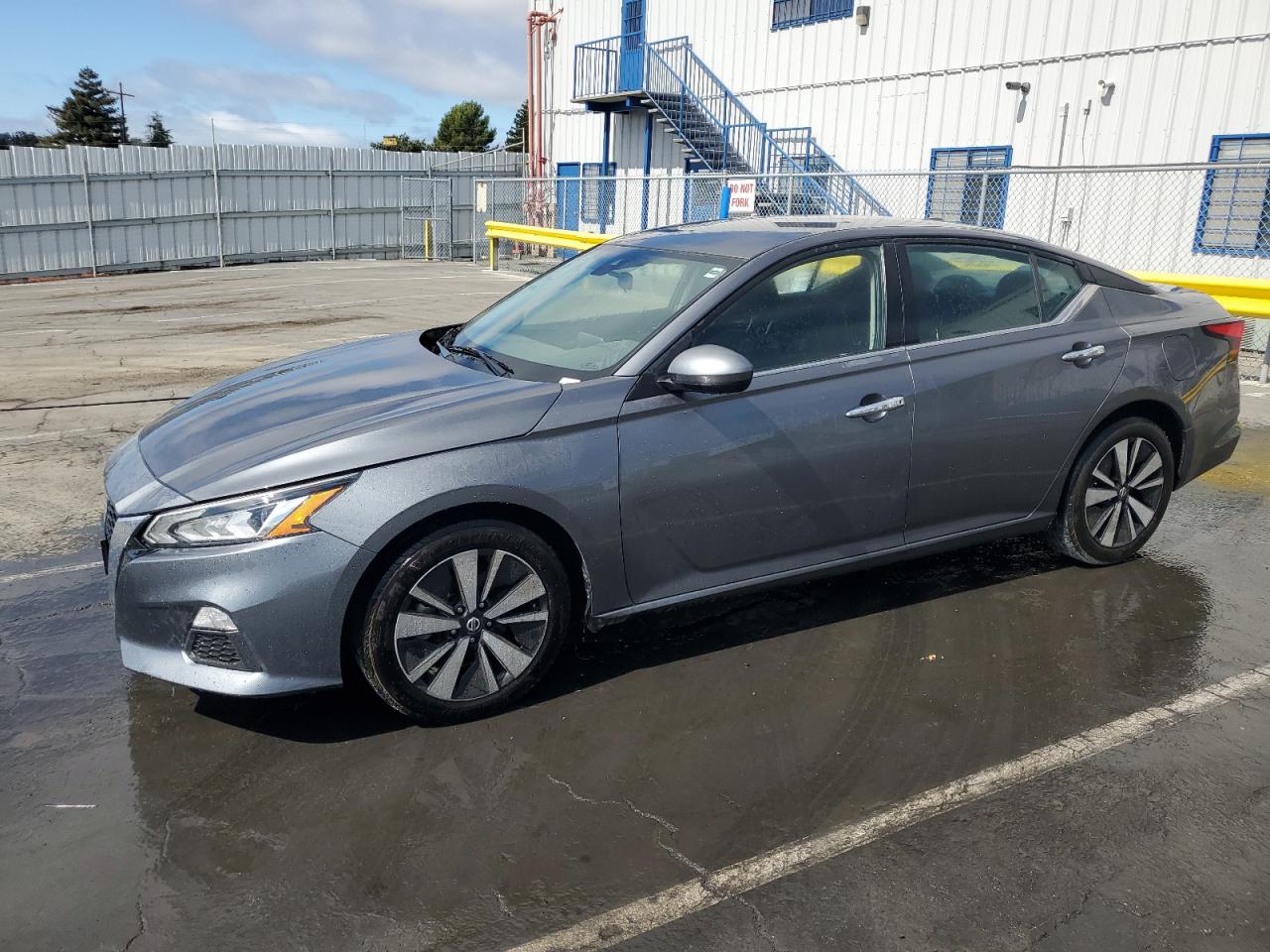 NISSAN ALTIMA SV