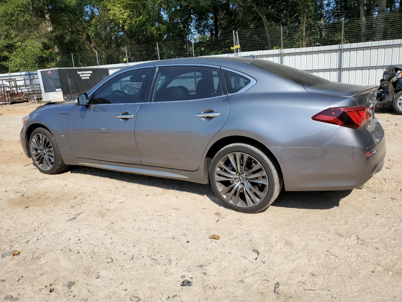 INFINITI Q70 3.7 LUXE